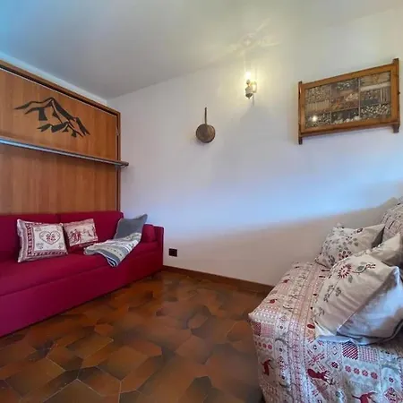 Hostdomus - Grand Villard Apartment *